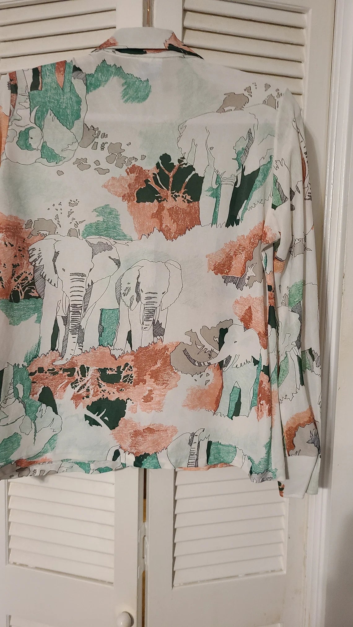 Elephant Print 1970s Knit Shirt - Ship n' Shore | Size M