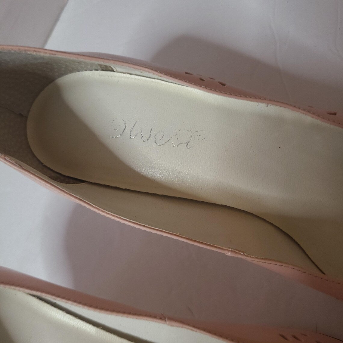Adorable Baby Pink 9 West Vintage Pumps | Size 8.5M