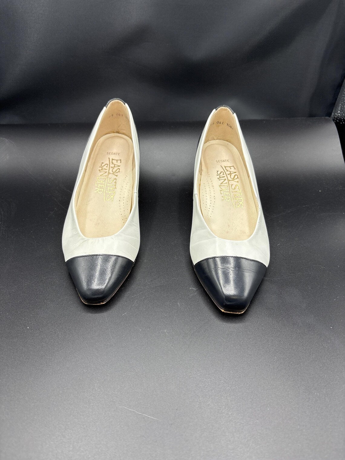 Two-Tone Heels - Black & White Retro Sandler Shoes | Size 7