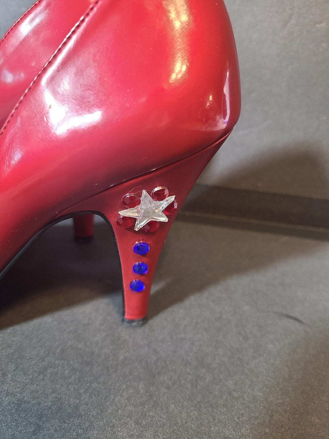 Worthington Red White and Blue Patriotic Pumps | Size 8.5M