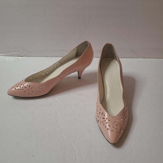 Adorable Baby Pink 9 West Vintage Pumps | Size 8.5M