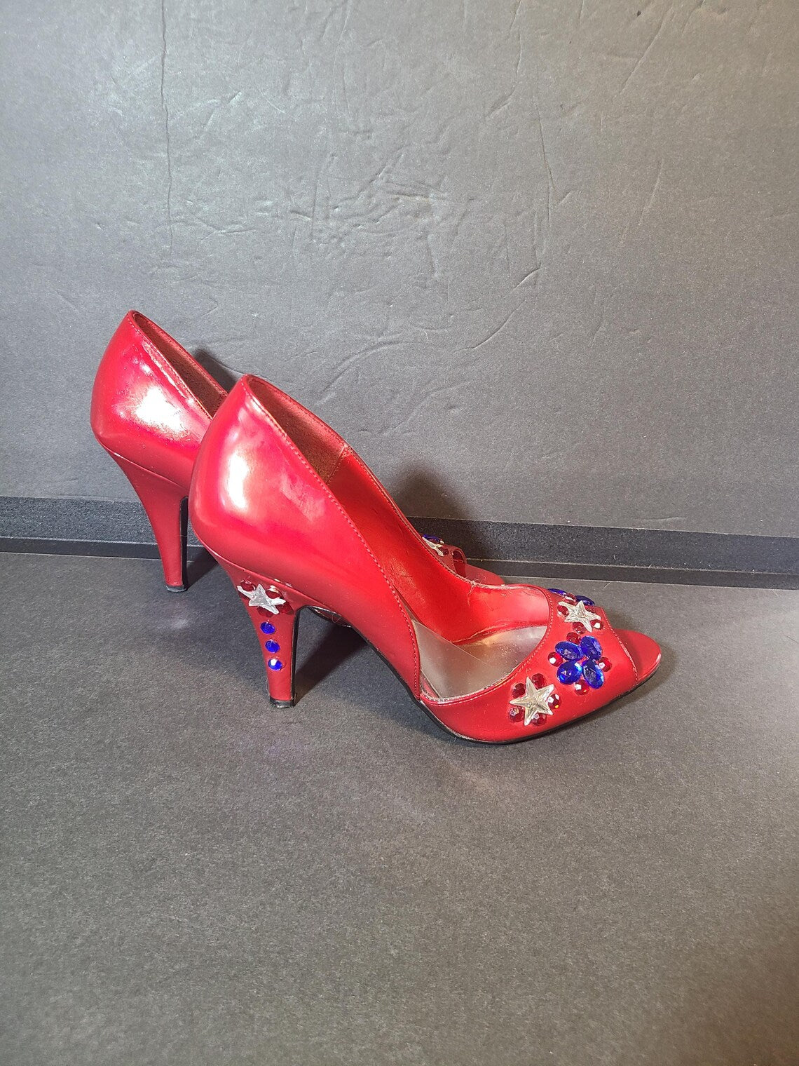 Worthington Red White and Blue Patriotic Pumps | Size 8.5M